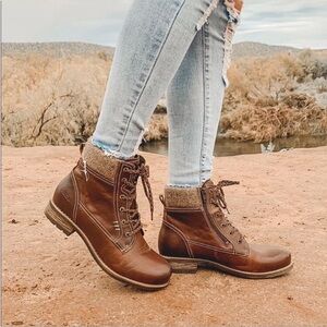 Taos Cutie boots